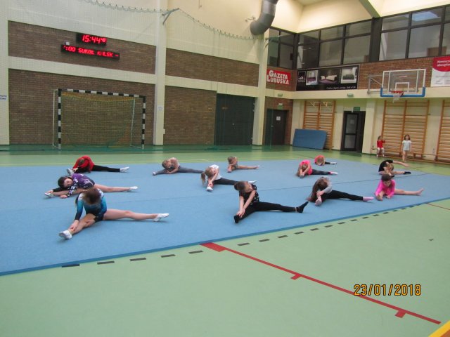 akrobat 17